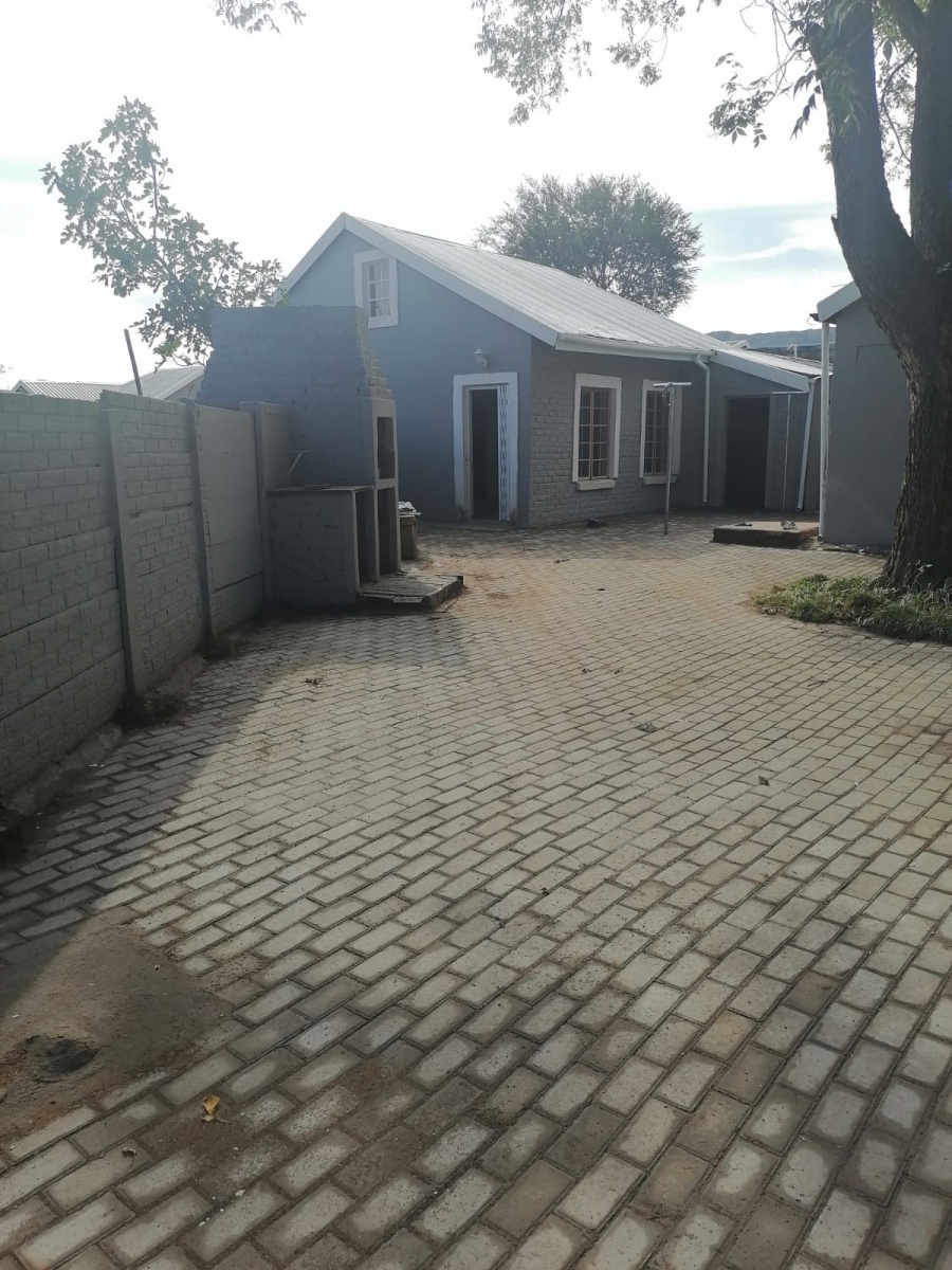 To Let 1 Bedroom Property for Rent in Queenstown Central Eastern Cape